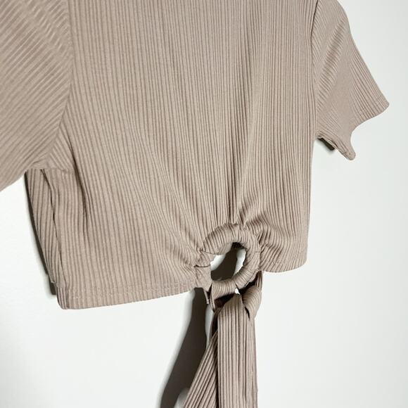 NWOT MINKPINK Nima Ring Cropped Top (Size Small) - Picture 2 of 6